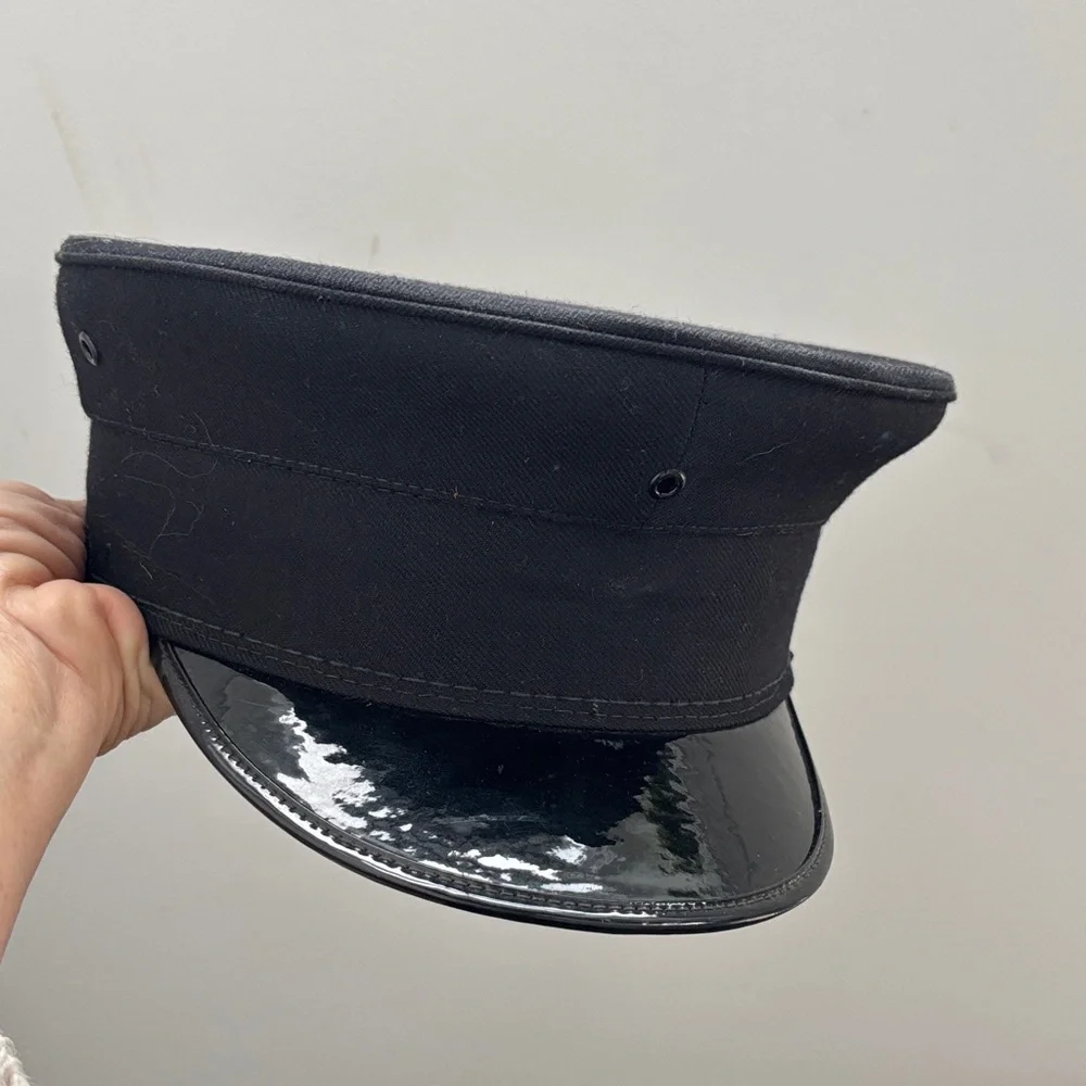 Vintage Chaffeur/ Doorman hat, black wool blend?, patent visor, Union made - Picture 4 of 6